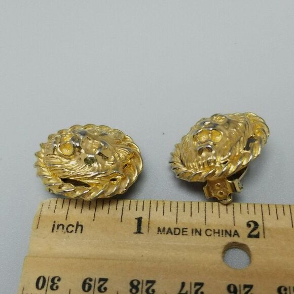 Vintage Lion Head Clip On Earrings, Gold Tone Fierce Big Cat, Retro 80s Style - Picture 4 of 6